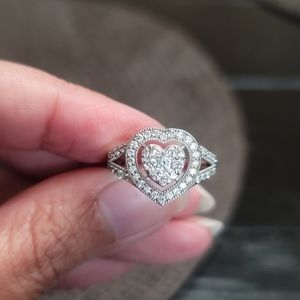 White Gold Heart Diamond Ring